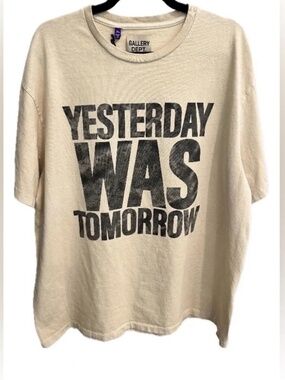Gallery Dept Beige Graphic T-Shirt. Beige - Men’s XL